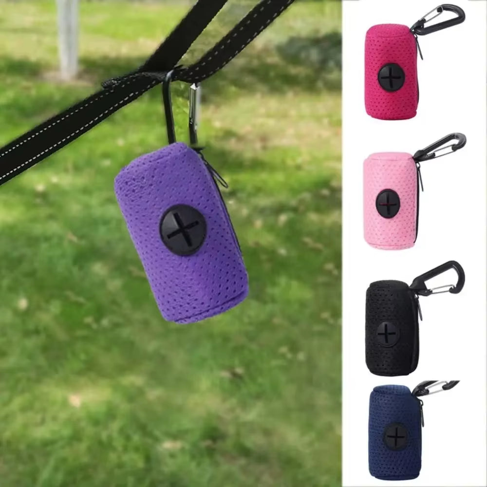 Dispensador de bolsas para perro con mosquetón — Malla ligera