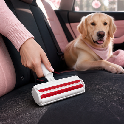 Quitando el pelo de perro del asiento del coche con el rodillo quitapelos (imagen ilustrativa generada con IA)